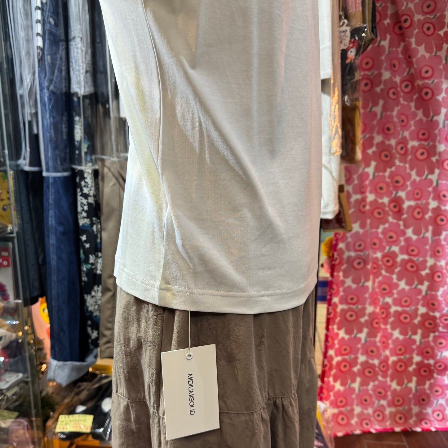 Midiumisolid White T-shirt, made in Japan