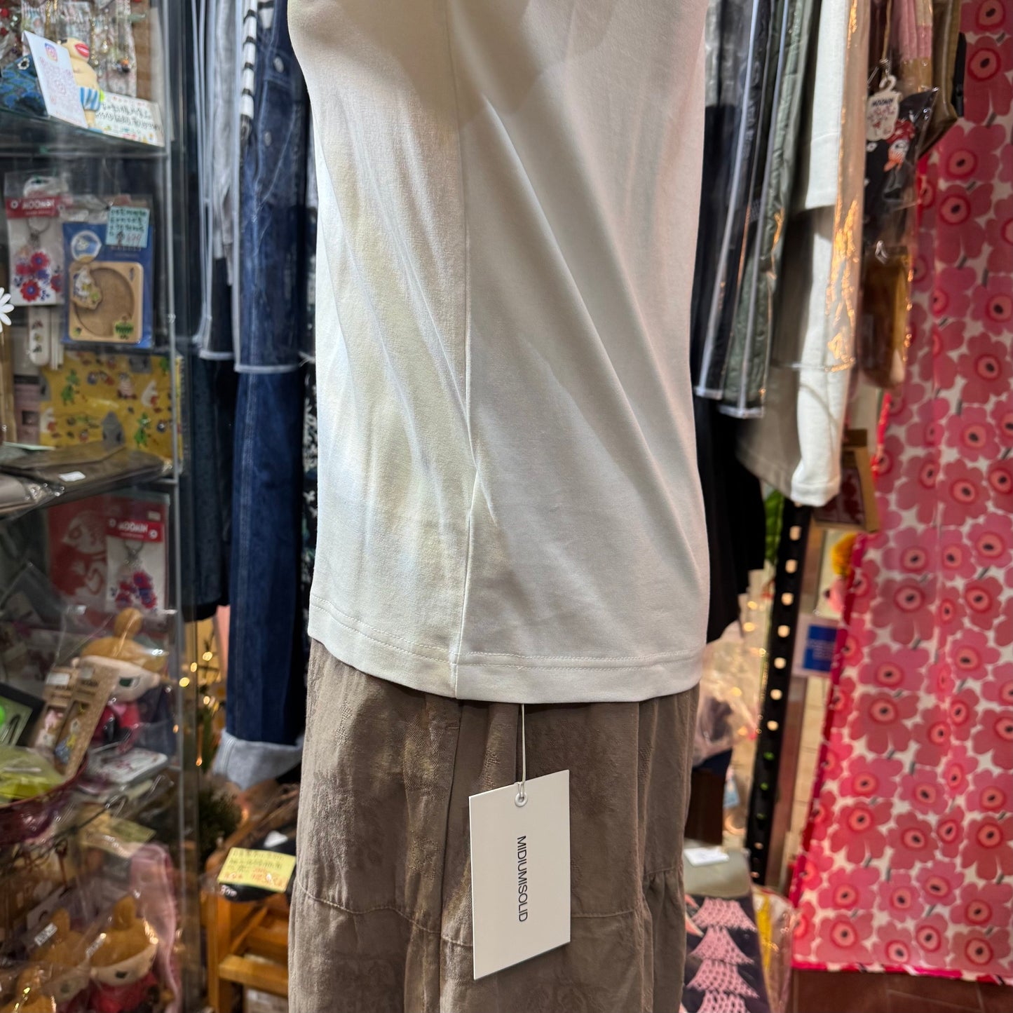 Midiumisolid White T-shirt, made in Japan