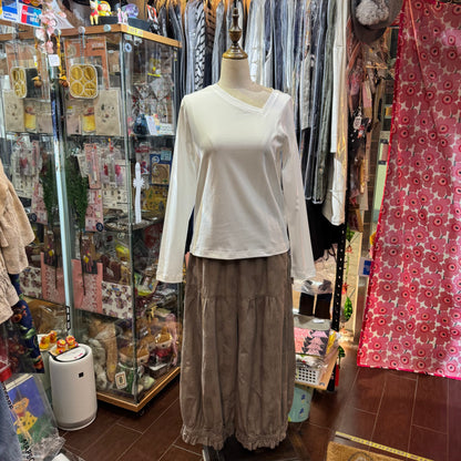 Midiumisolid White T-shirt, made in Japan
