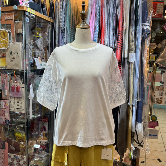 Lueuf Lace Sleeves White Top, made in Japan