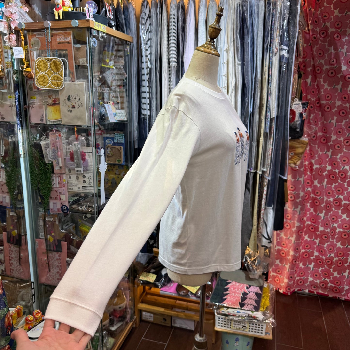 Sale- l'atelier du savon Grandma Embroidery T-shirt, 2 Colors