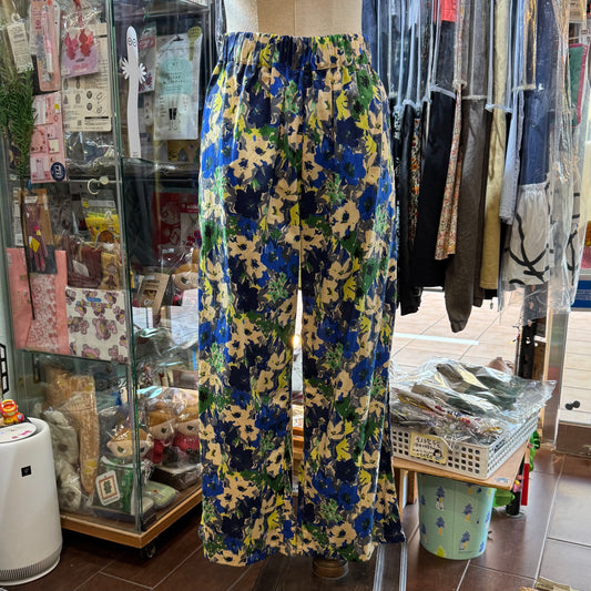 Sale- Lueuf Floral Pants, 2 Colors, made in Japan