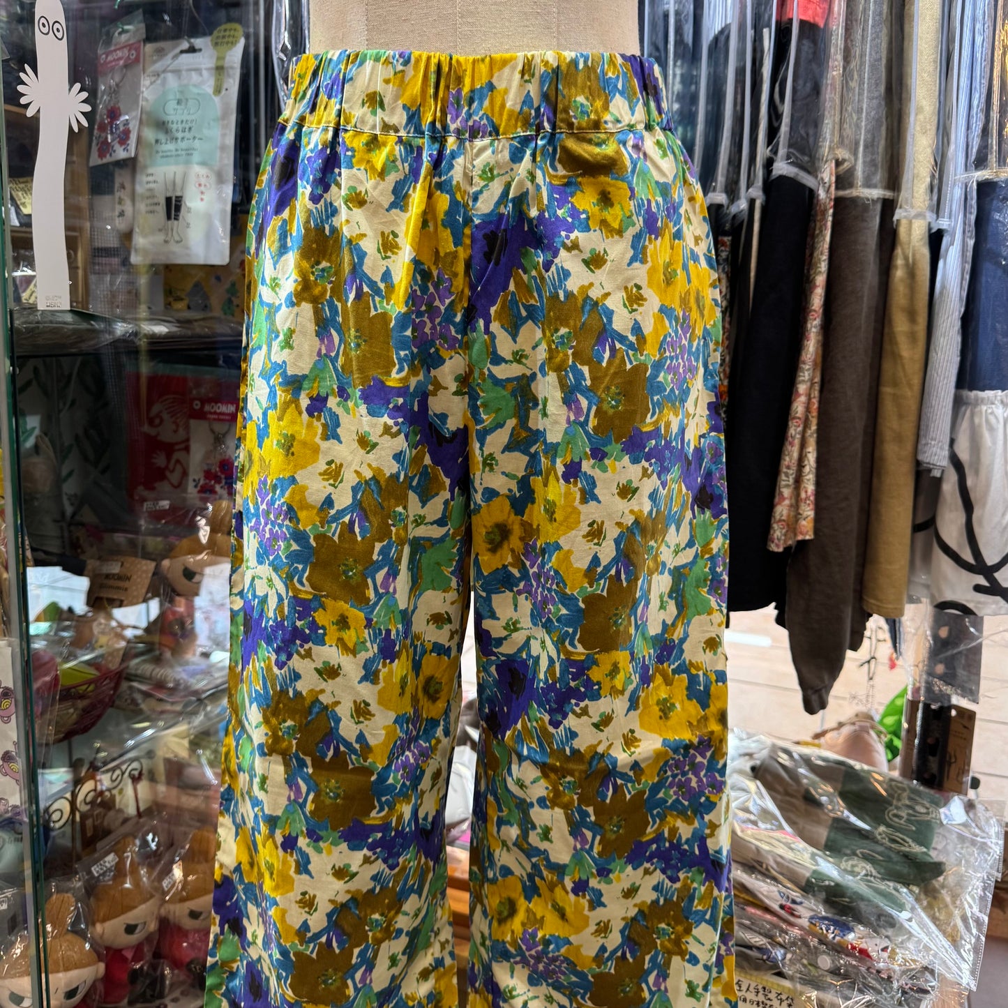 Sale- Lueuf Floral Pants, 2 Colors, made in Japan