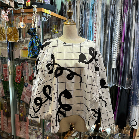 Sale- Frankygrow White Printed Top, Size F2, made in Japan