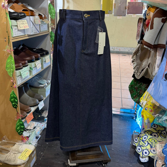 Trois Long Denim Skirt, made in Japan