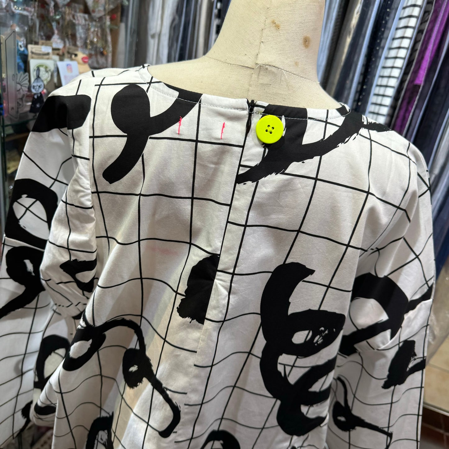 Sale- Frankygrow White Printed Top, Size F2, made in Japan