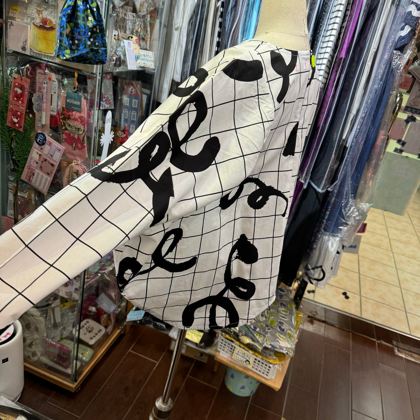 Sale- Frankygrow White Printed Top, Size F2, made in Japan