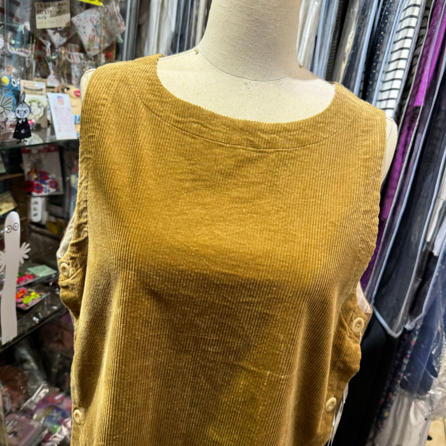 EXTRA20- Vent Blanc Caramel Vest, made in Japan