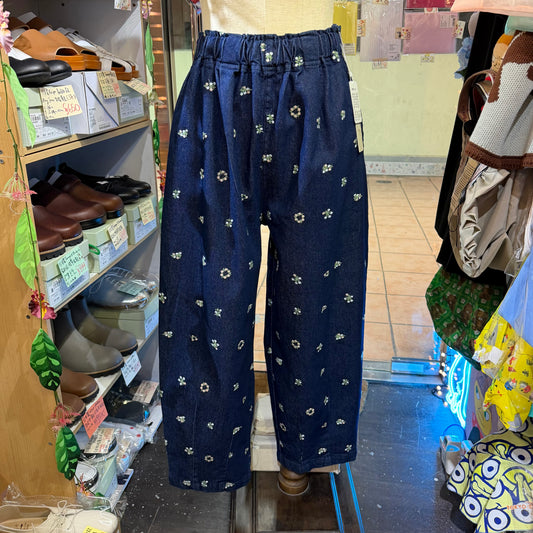 IsoLaine Embroidery Denim Pants, Jeans, 2 Colors, size M, L, made in India