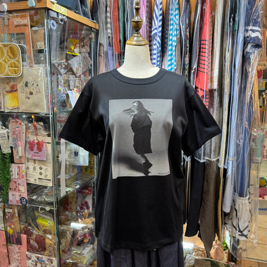 Mizuiro Ind Photo Print Black T-shirt, made in Japan