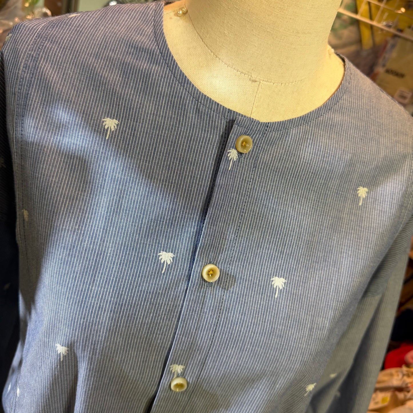 Yarra Neu X Sidogras Palm Tree Blue Shirt, made in Vietnam