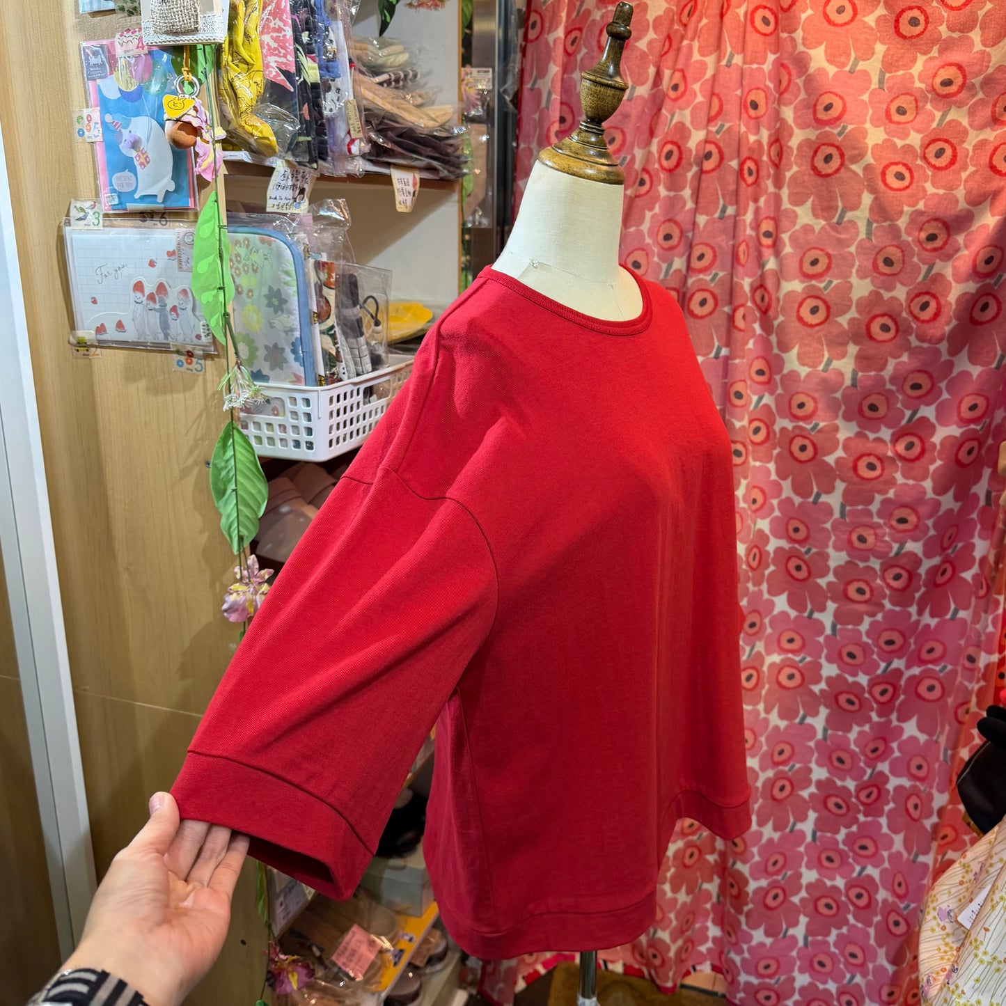 Ichi Sweatshirt, 2 Colors