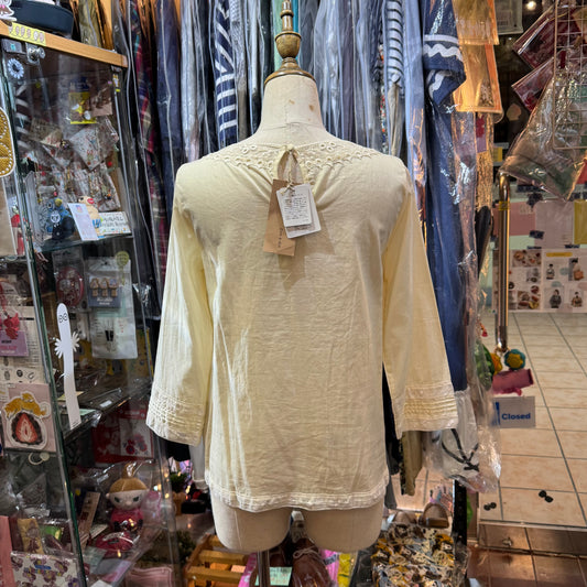 ďun à Dix Ivory Lace Top