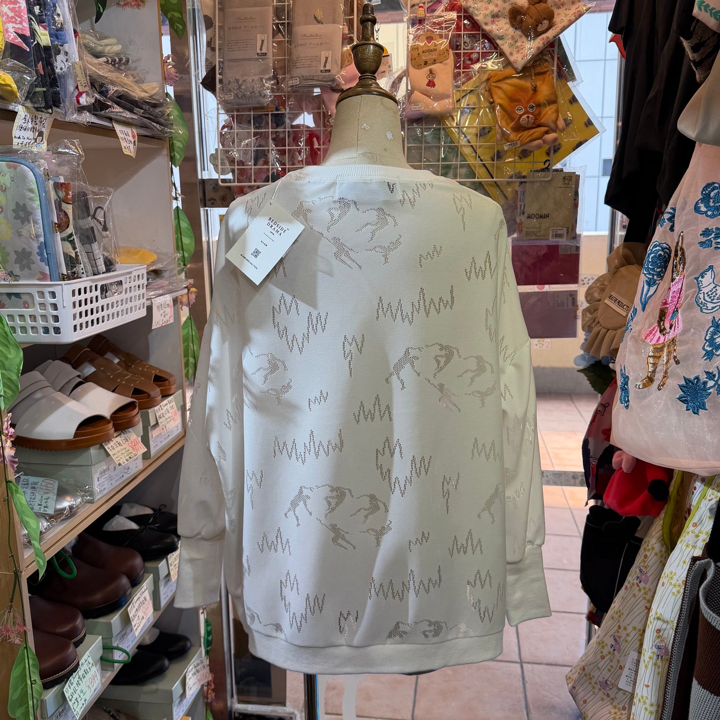 Bedsidedrama Dancing Lace Pullover, size 1, made in Japan