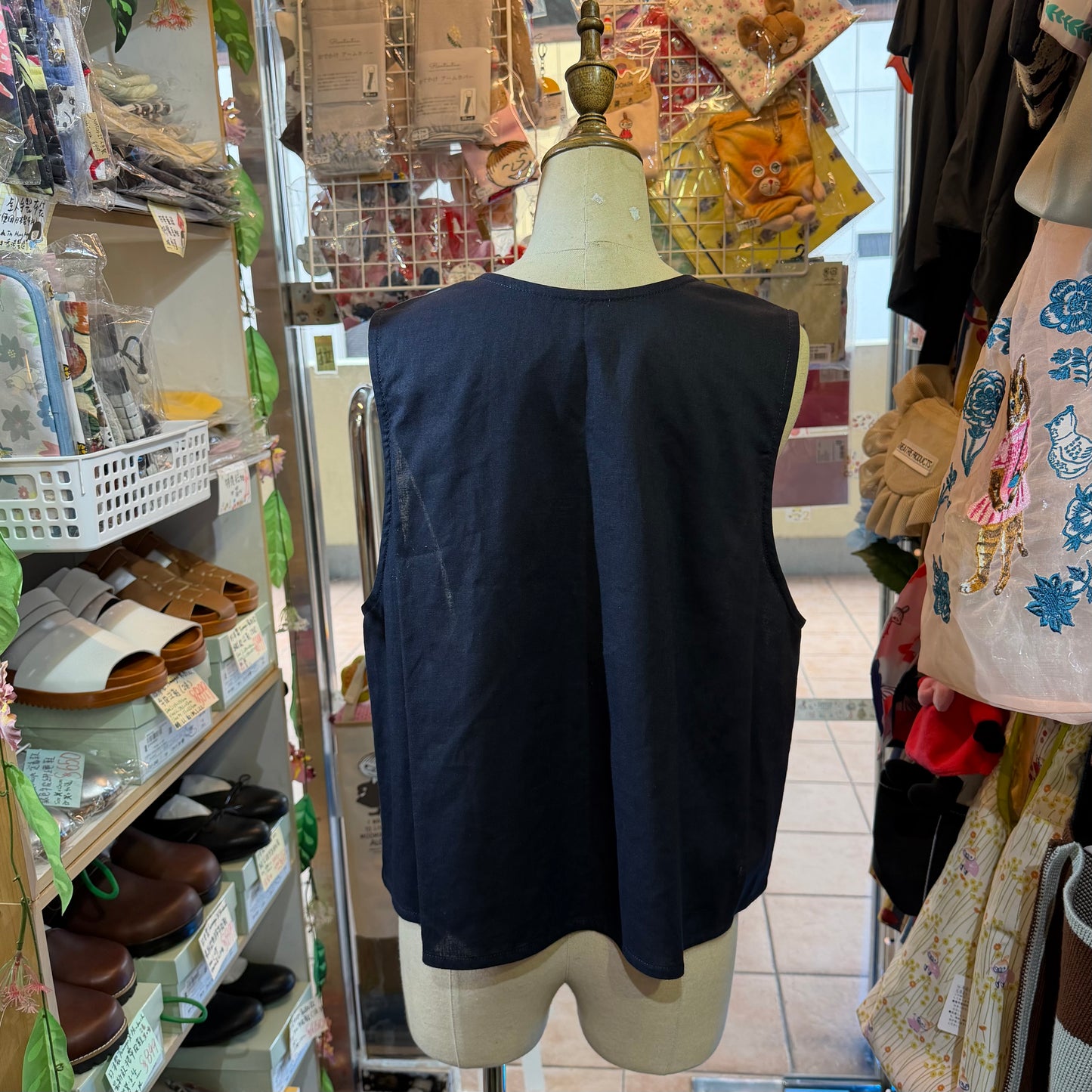 Vent d Ouest Navy Vest Top, Outer made in Japan