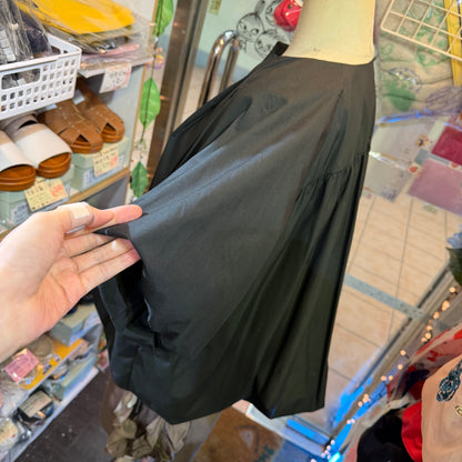 Mizuiro Ind 3-D Black Balloon Blouse, made in Japan