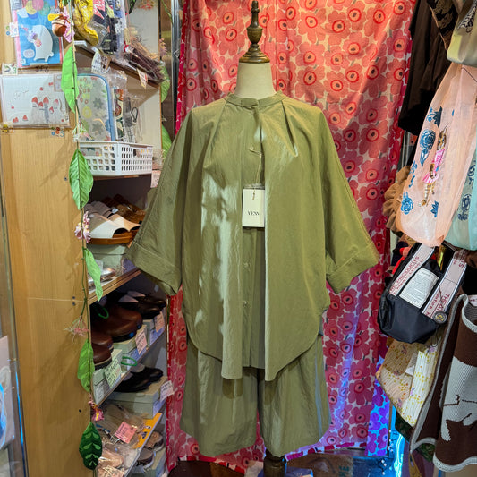 Yenn Green Shirt