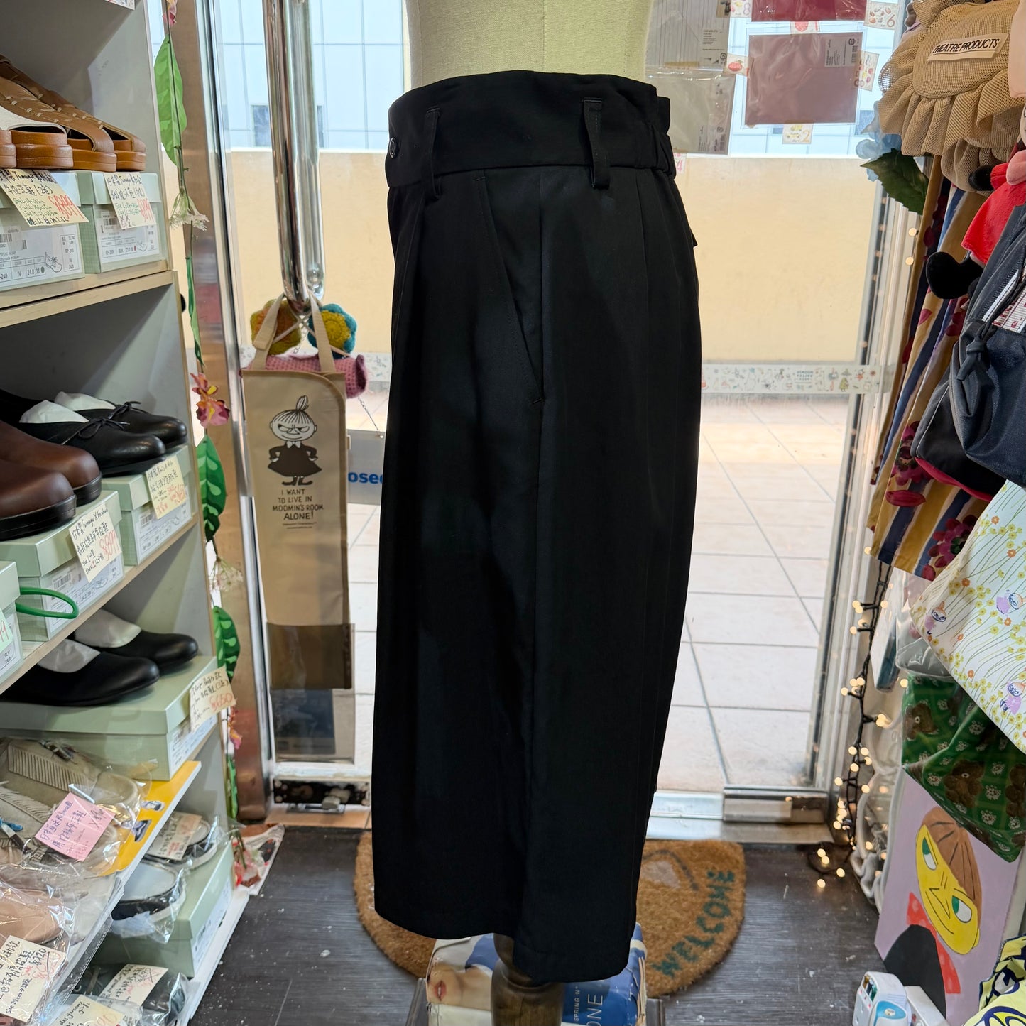Liyoca Black Shorts, made in Japan
