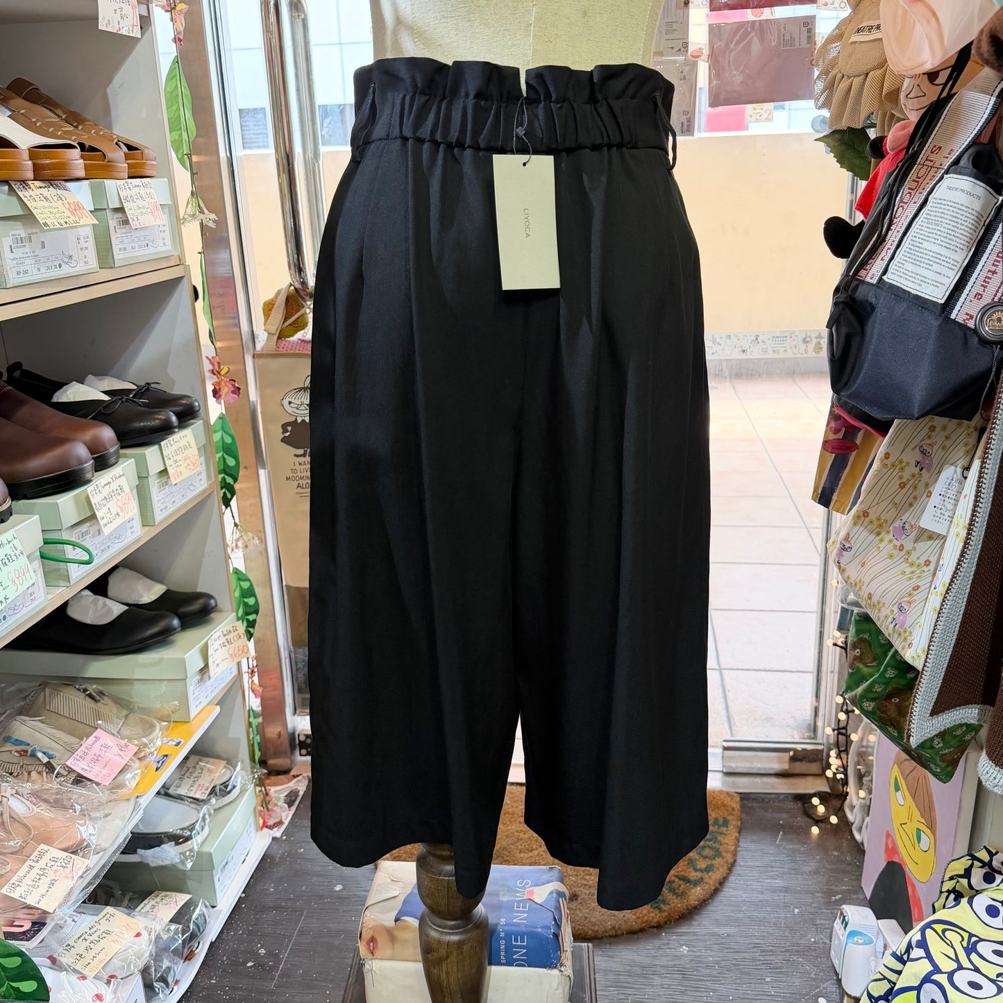 Liyoca Black Shorts, made in Japan