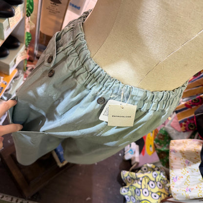 Estroislose Shorts, 2 Colors