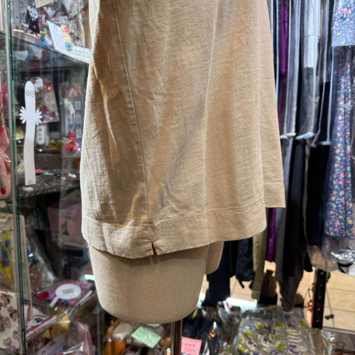 Ouvert vêtements Beige T-shirt, made in Japan