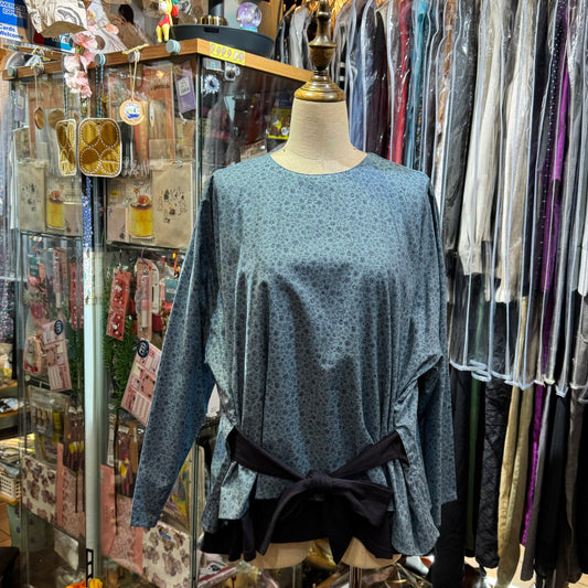 Sale- (g) Floral Blue Top, made in Japan