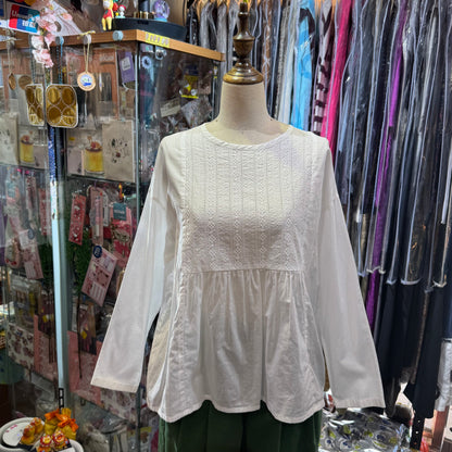 EXTRA30- Days Embroidery Cotton Top, 2 Colors, made in Japan