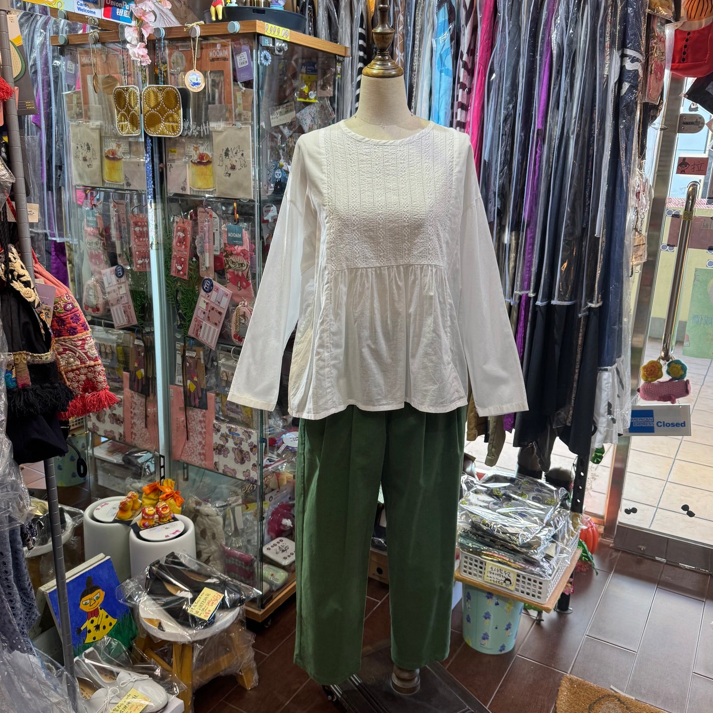 Sale- Days Embroidery Cotton Top, 2 Colors, made in Japan