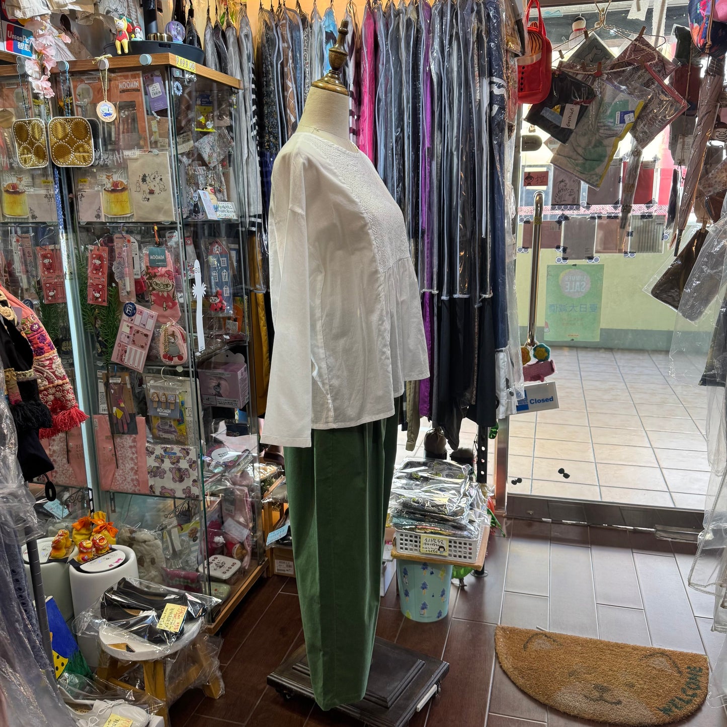 Sale- Days Embroidery Cotton Top, 2 Colors, made in Japan