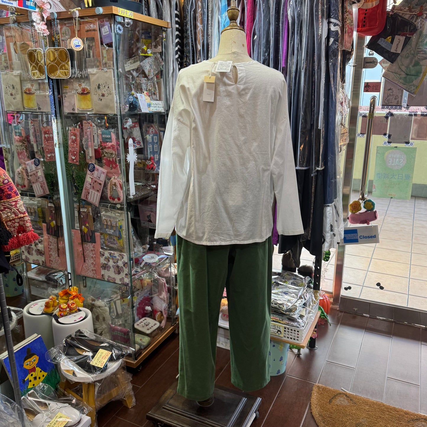 Sale- Days Embroidery Cotton Top, 2 Colors, made in Japan
