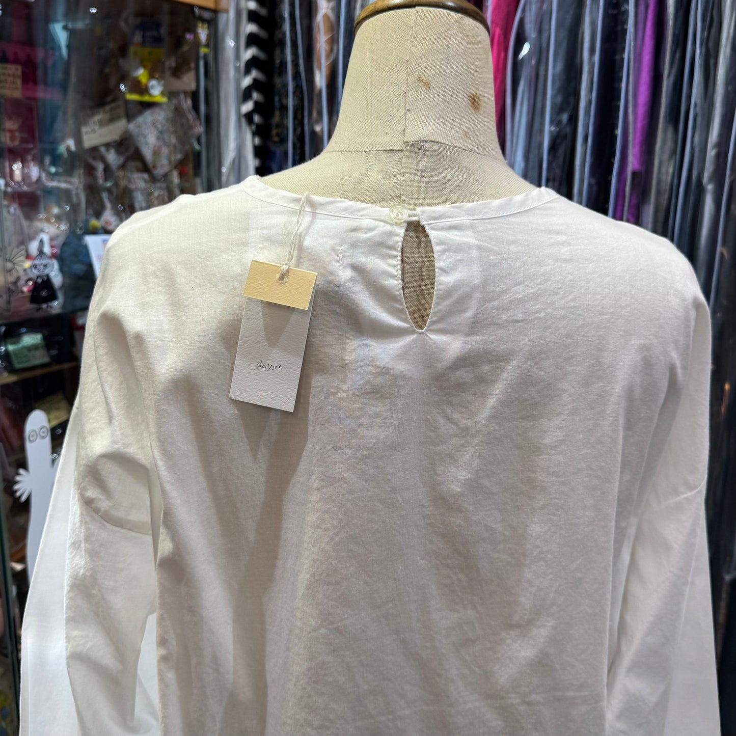 Sale- Days Embroidery Cotton Top, 2 Colors, made in Japan