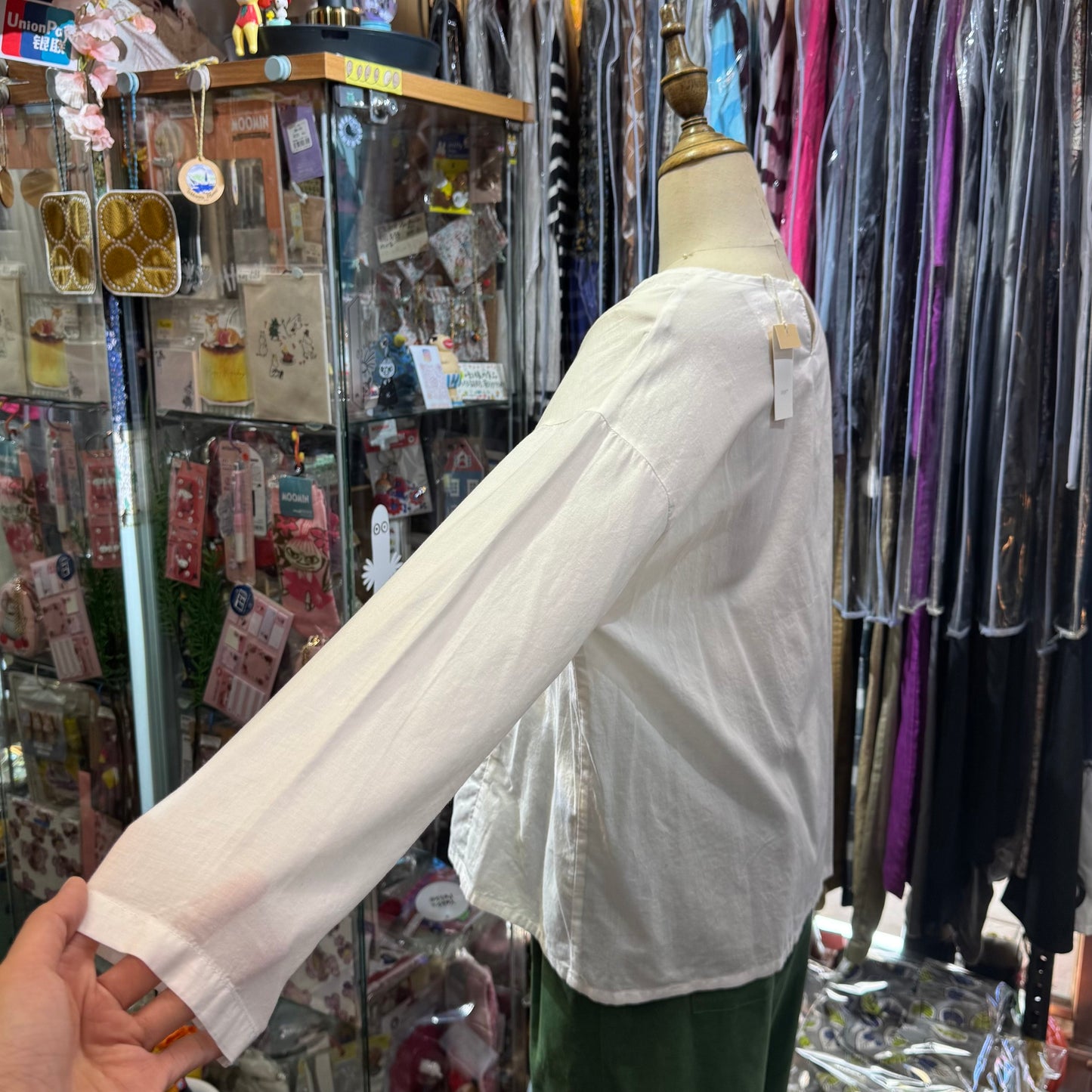 Sale- Days Embroidery Cotton Top, 2 Colors, made in Japan