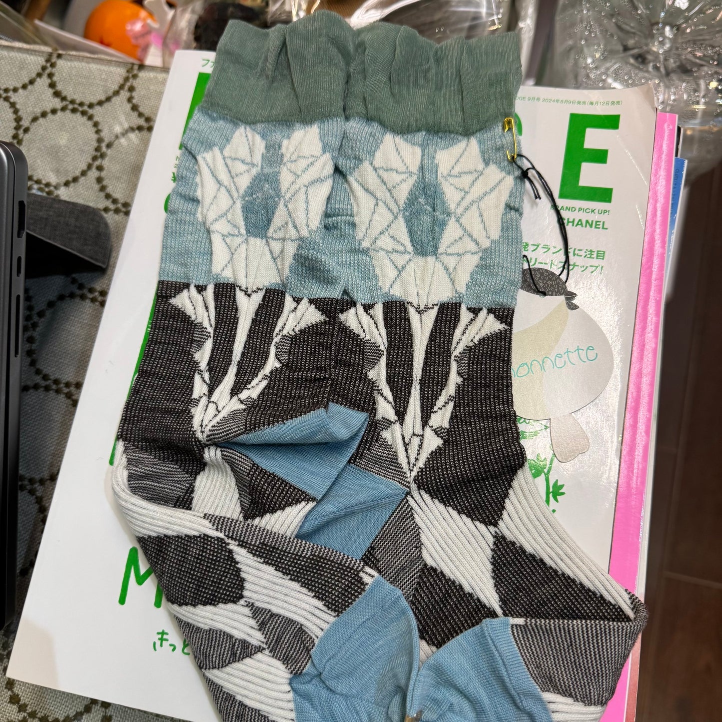 Nonnette Anemone Socks, made in Japan