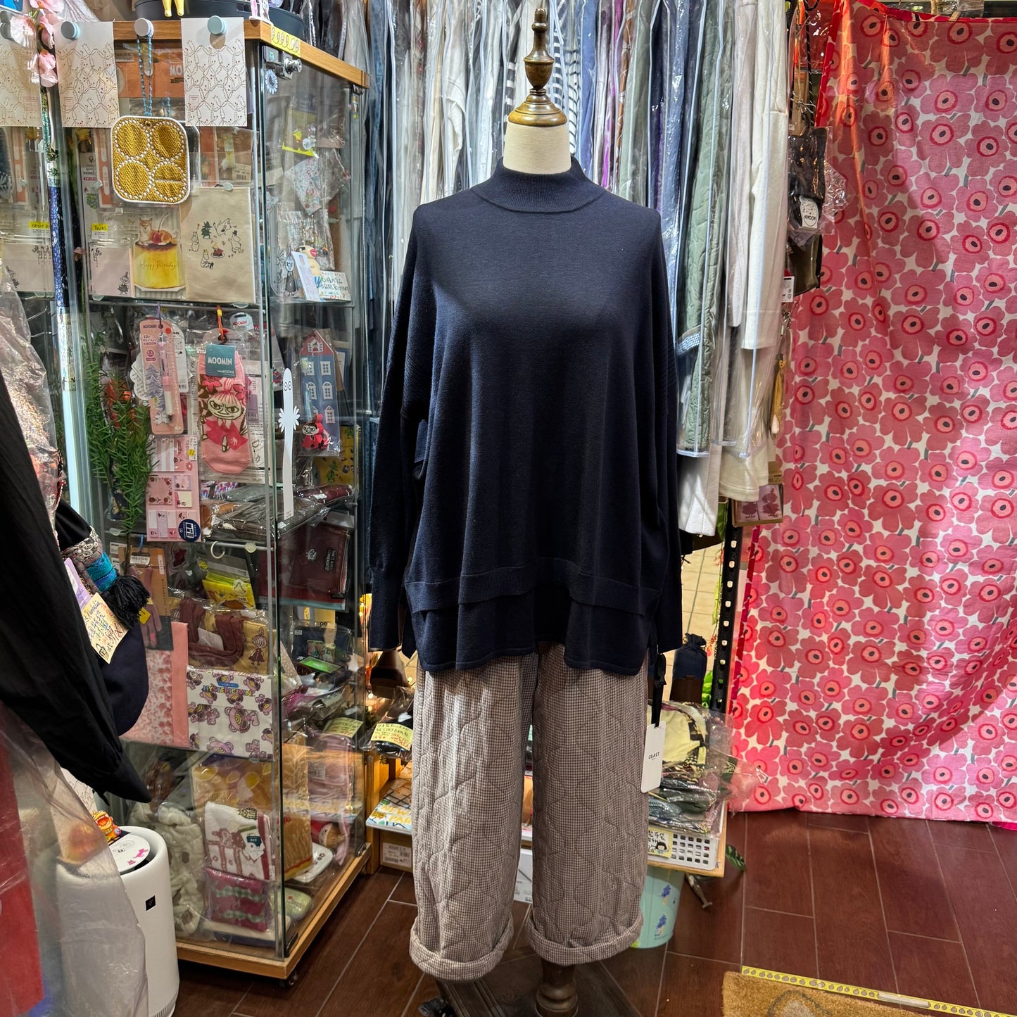 CEaRet Navy Long Top