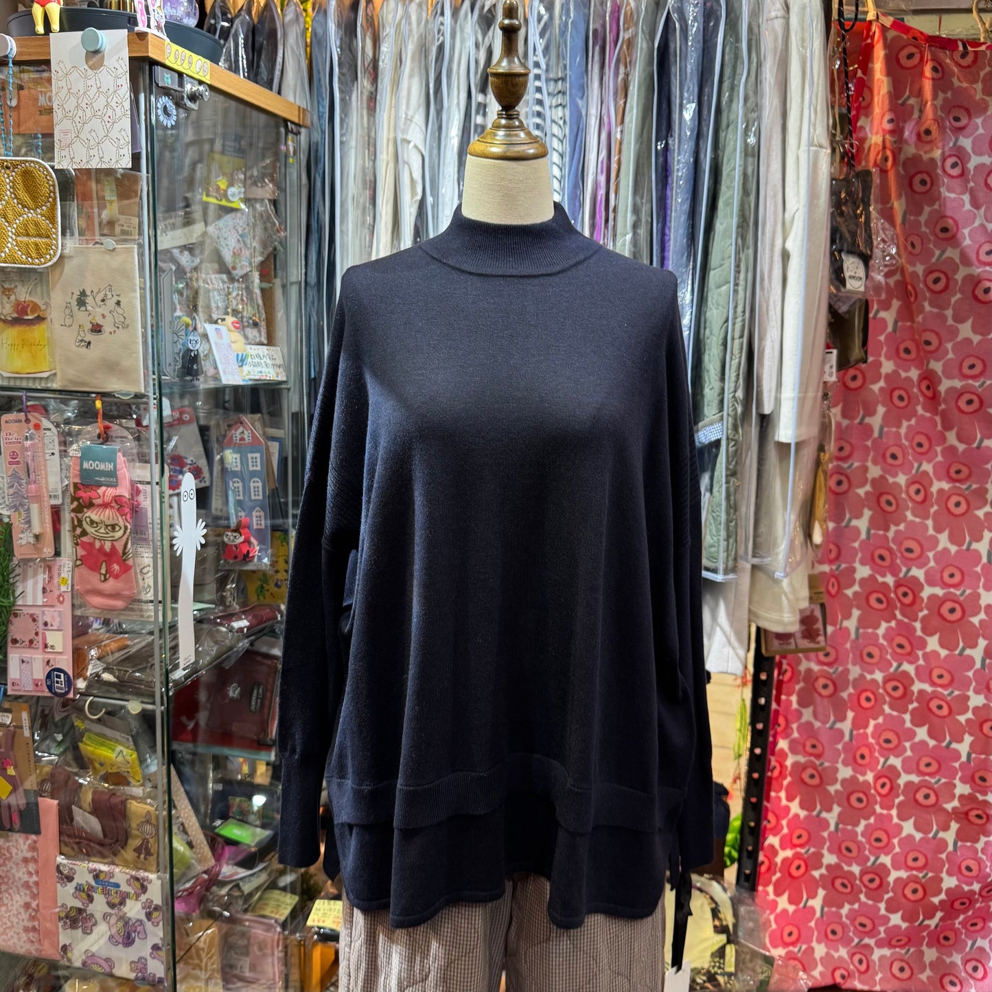 CEaRet Navy Long Top