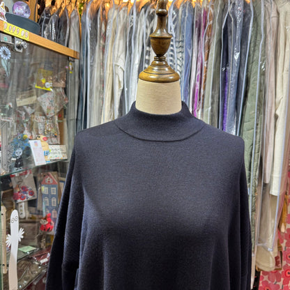 CEaRet Navy Long Top
