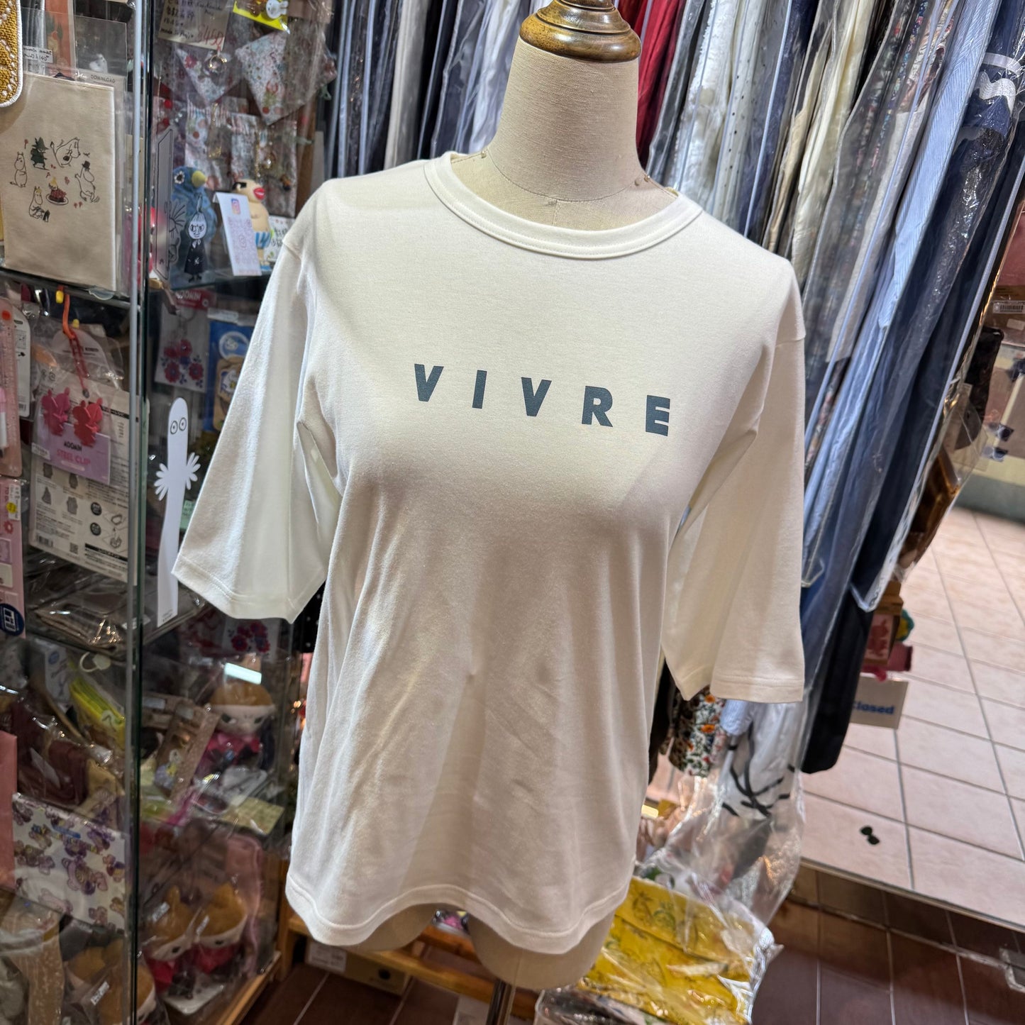 Sale- Diaries VIVRE (To live) T-shirt, 2 Colors, made in Japan