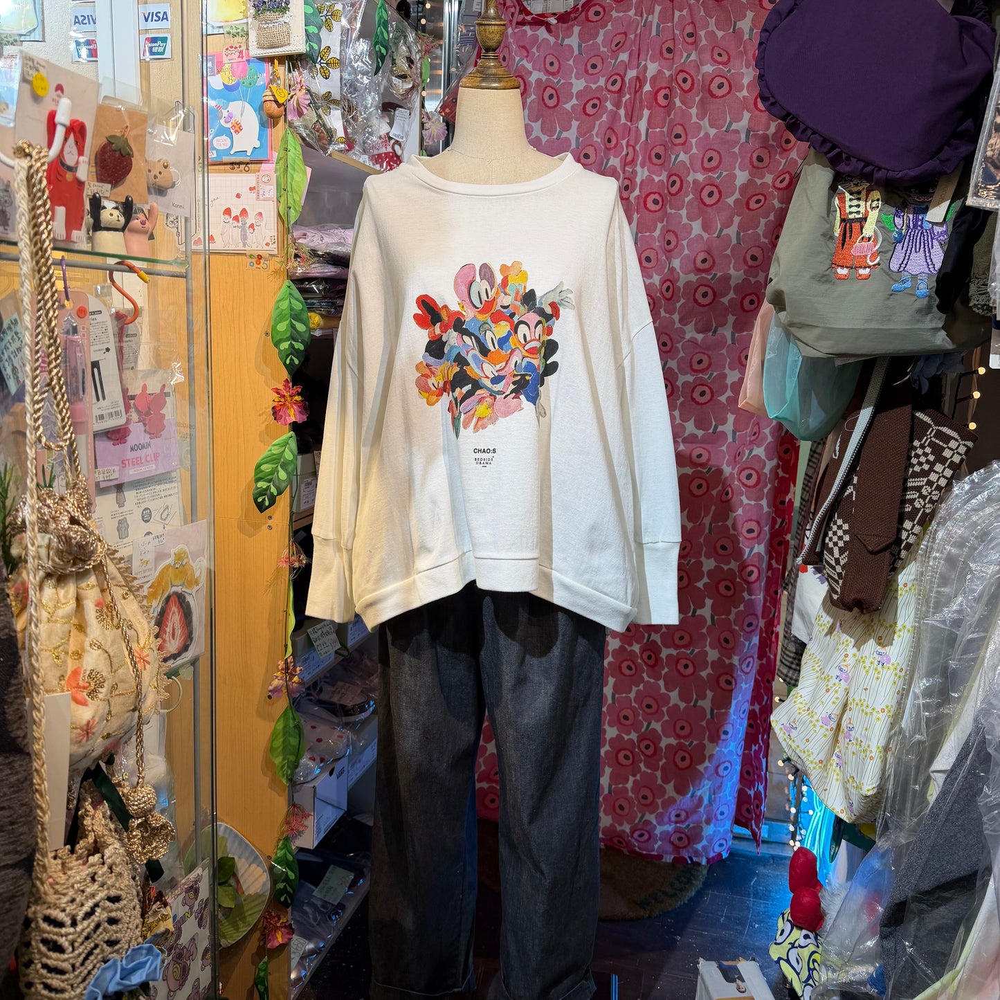 Sale- Bedsidedrama Disney White Sweatshirt made in Japan
