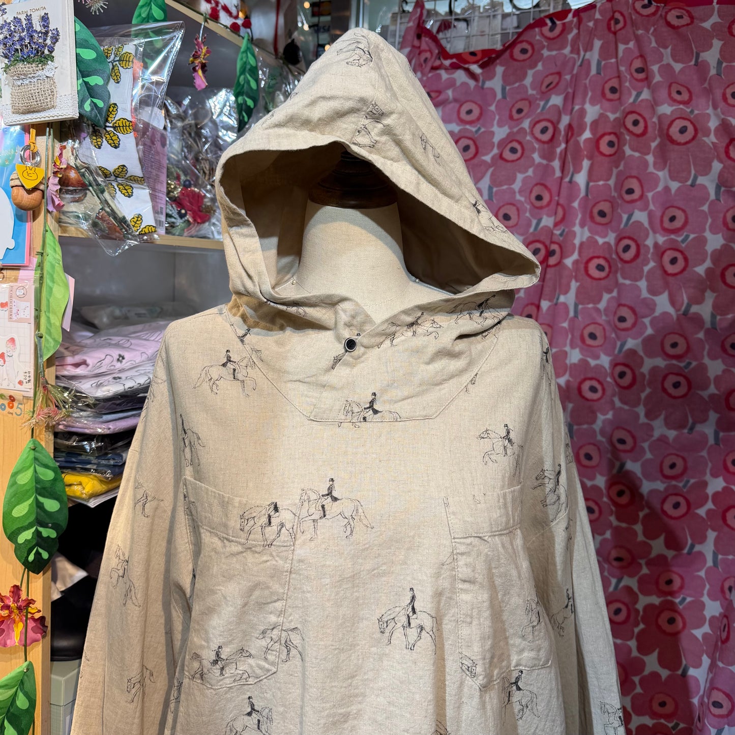 Sale- Laiterie Horses Ivory Linen Blouse, made in Japan