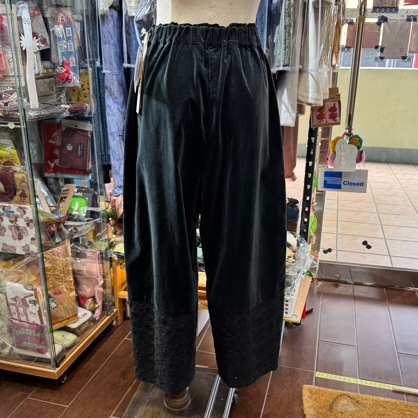 Sale- TSUHARU by SM2 Fanage Black Embroidery Pants