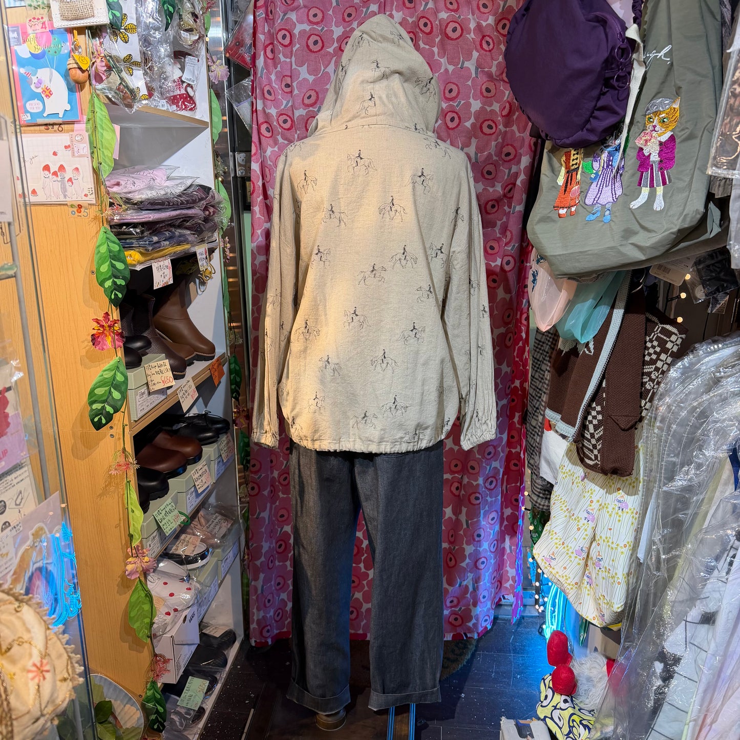 Sale- Laiterie Horses Ivory Linen Blouse, made in Japan