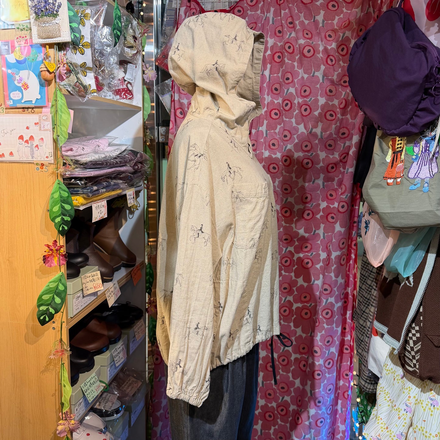 Sale- Laiterie Horses Ivory Linen Blouse, made in Japan