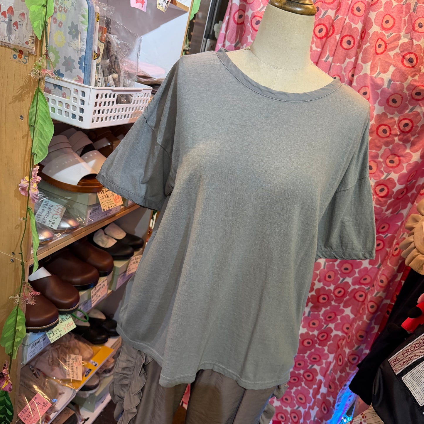 Days Charcoal Ribbon T-shirt, made in Japan