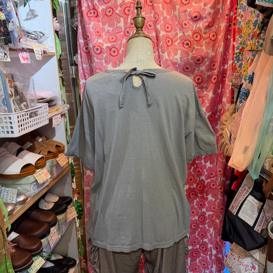 Days Charcoal Ribbon T-shirt, made in Japan