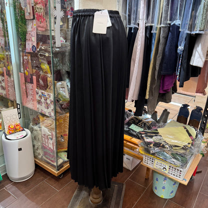 EXTRA30- Liyoca Tuck Skirt, made in Japan