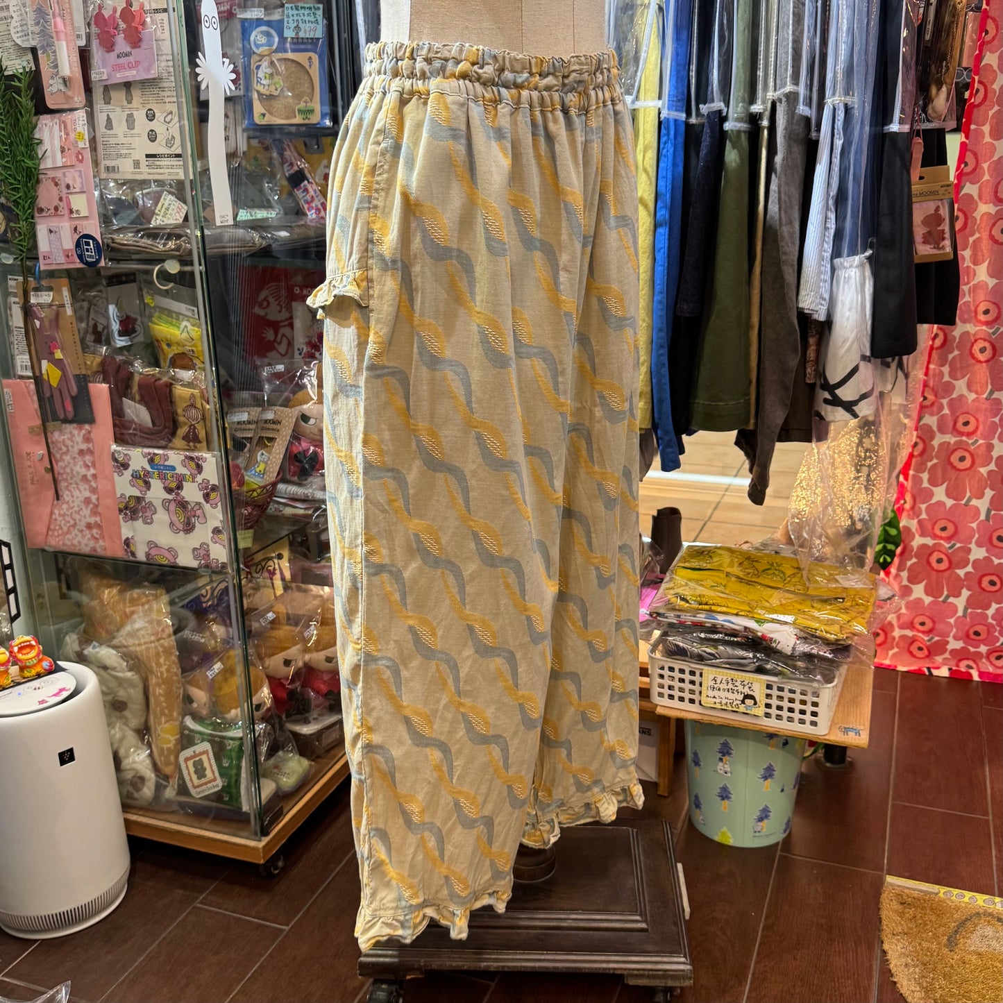 Tumugu Twisted Ribbon Jacquard Yellow Pants, made in Japan