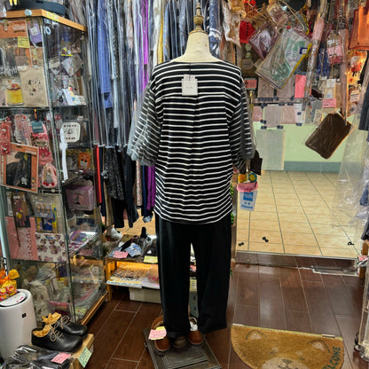 EXTRA30- Le Colis Black Striped Balloon Top