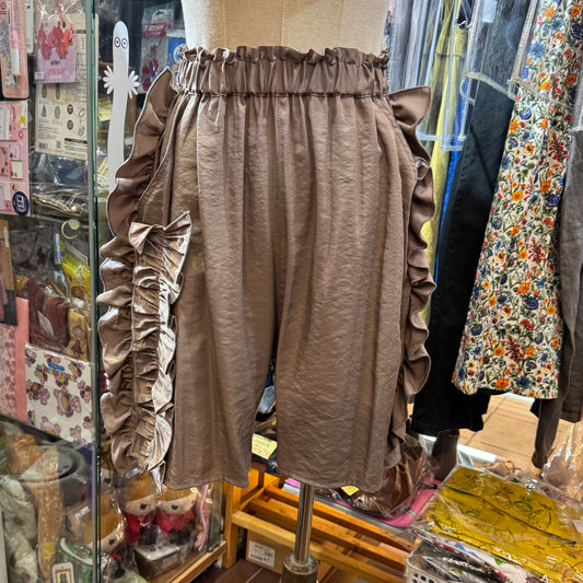 Sale- Unica Brown Frill Shorts, Size F (155-165)