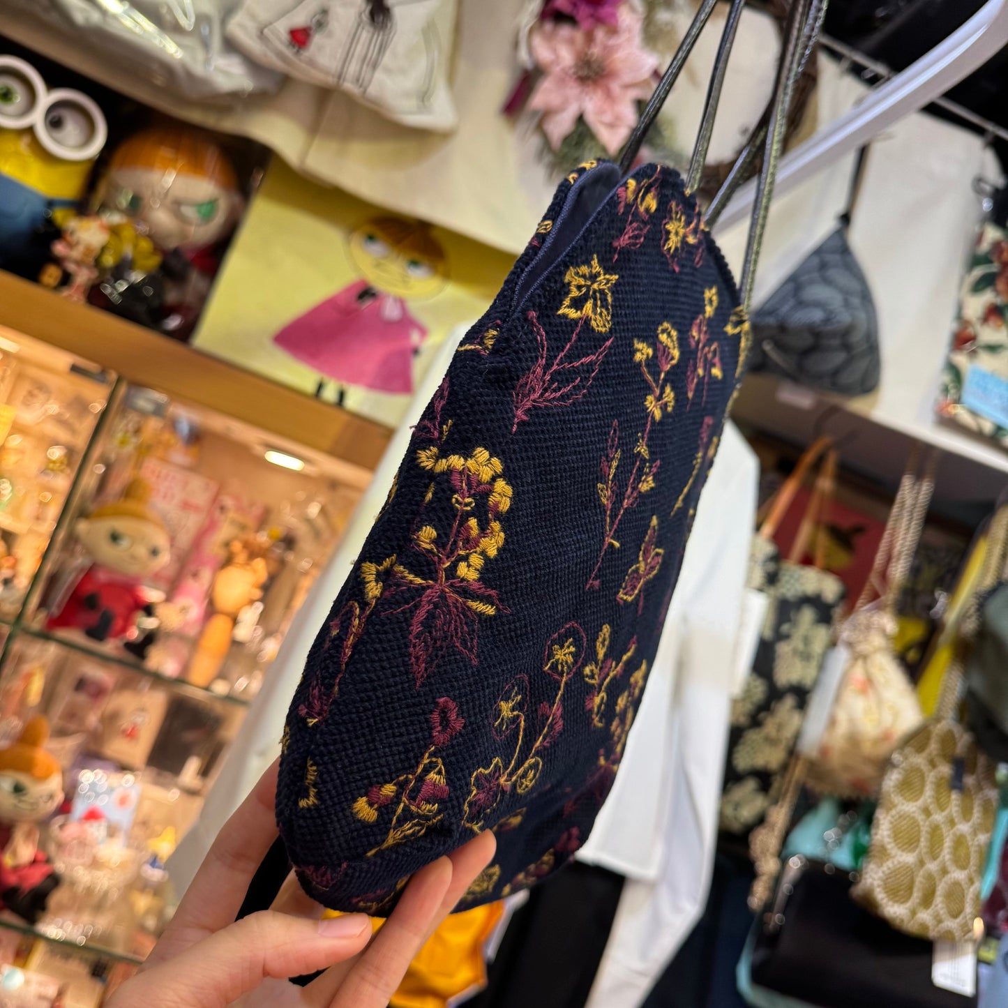 Muuc Embroidery Floral Small Handbag, 2 Colors, made in Japan