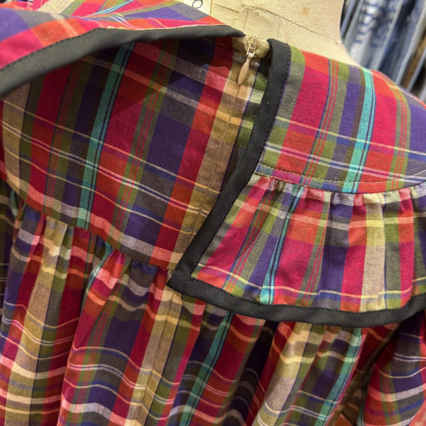 Drowse and Yet… Red Checked Top, made in Japan